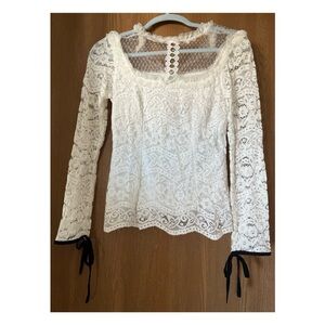 Elegant Lace Long Sleeve Top